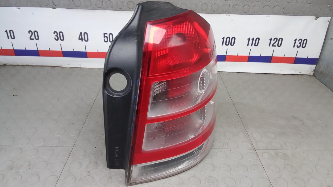 фонарь задний правый Opel Zafira 2011, 1.6 л., бензин, МКПП, минивэн