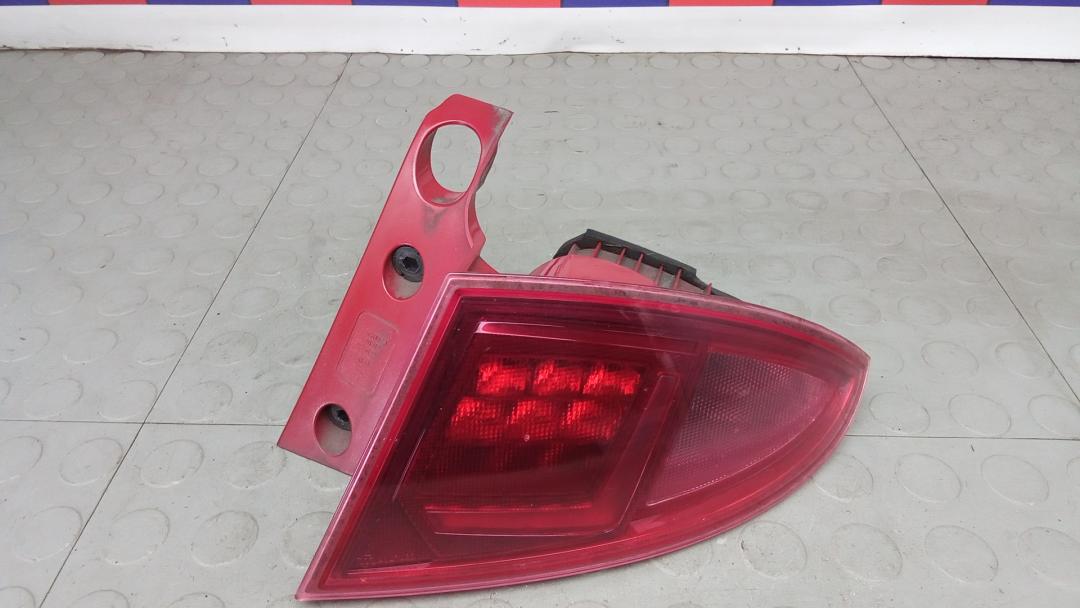 фонарь задний правый SEAT Leon 2010, 1.8 л., бензин, МКПП, хетчбэк 5 дв.