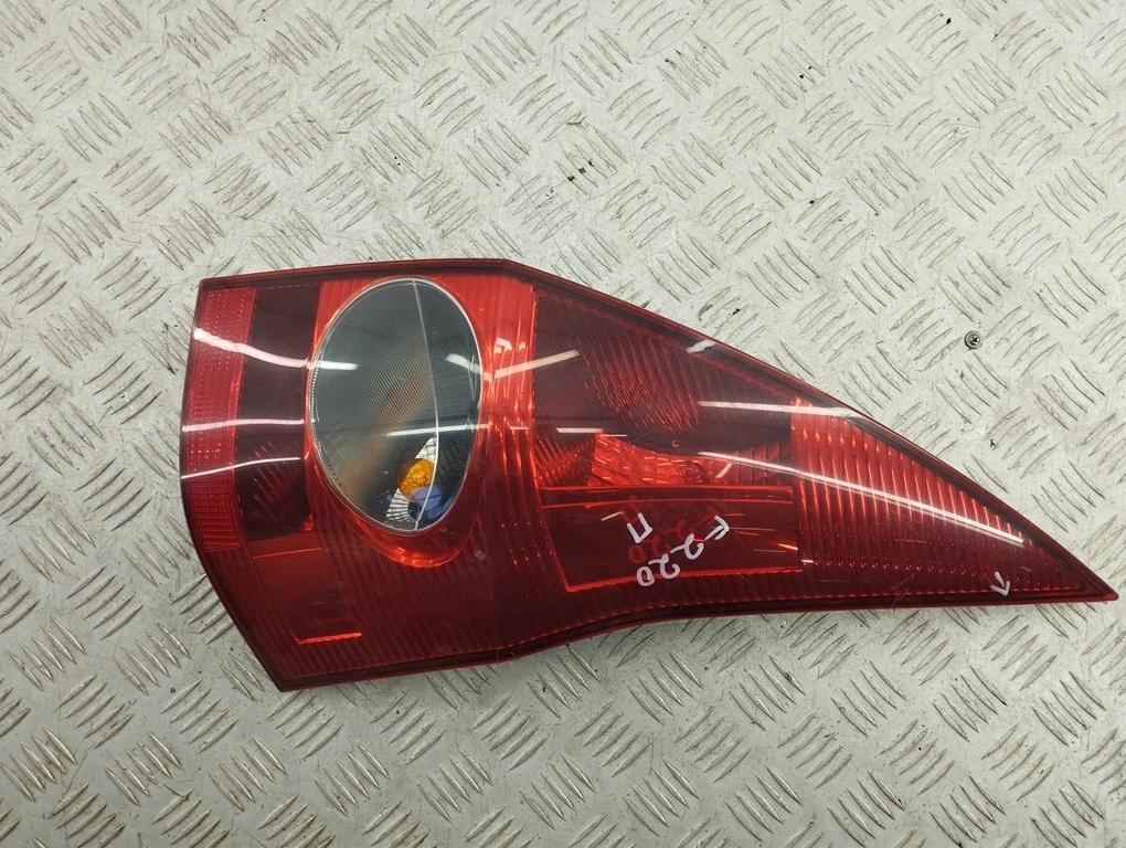 фонарь задний правый Renault Megane II 2004, 1.6 л., бензин, МКПП, серый, универсал, 8200142683 - фото №1
