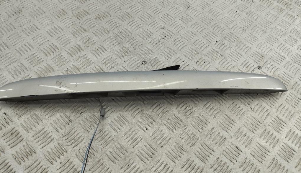 накладка подсветки номера Renault Scenic I 2002, 1.6 л., бензин, АКПП, серый, минивэн, 7700430450