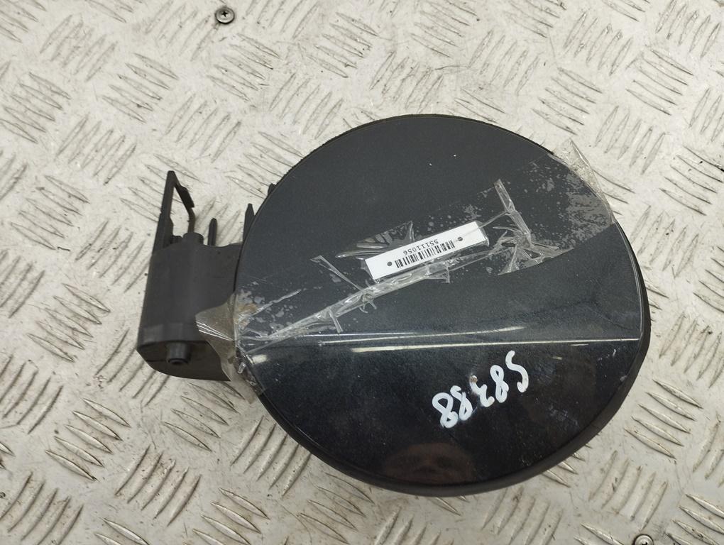 лючок топливного бака Opel Astra J 2011, 1.7 л., дизель, МКПП, чёрный, универсал, 13281381 - фото №1