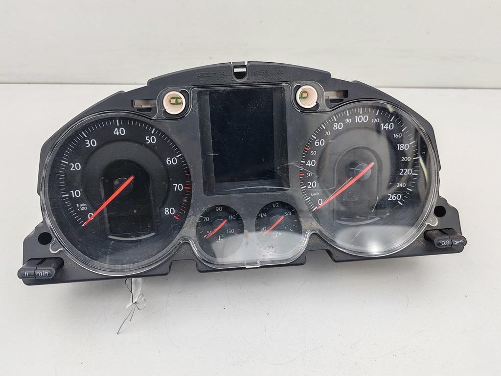 приборная панель Volkswagen Passat B6 2005, 1.6 л., бензин, МКПП, чёрный, универсал, 3C0920870F