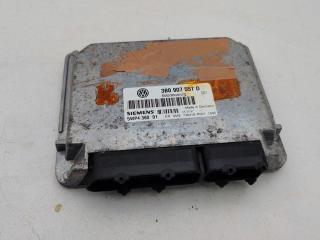 ЭБУ Volkswagen Passat B5 1997, 1.6 л., бензин, МКПП, красный, седан, 3B0907557D