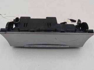 пепельница Volkswagen Passat B6 2008, 1.8 л., бензин, МКПП, серый, универсал, 3C0863284