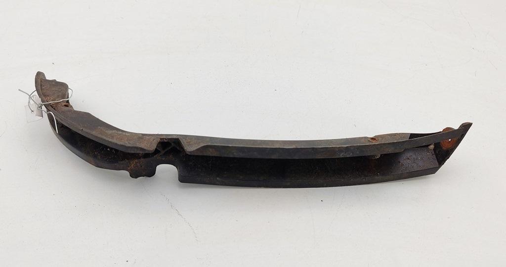 кронштейн переднего бампера Volkswagen Passat B6 2005, 1.6 л., бензин, МКПП, чёрный, универсал, 3C0807178