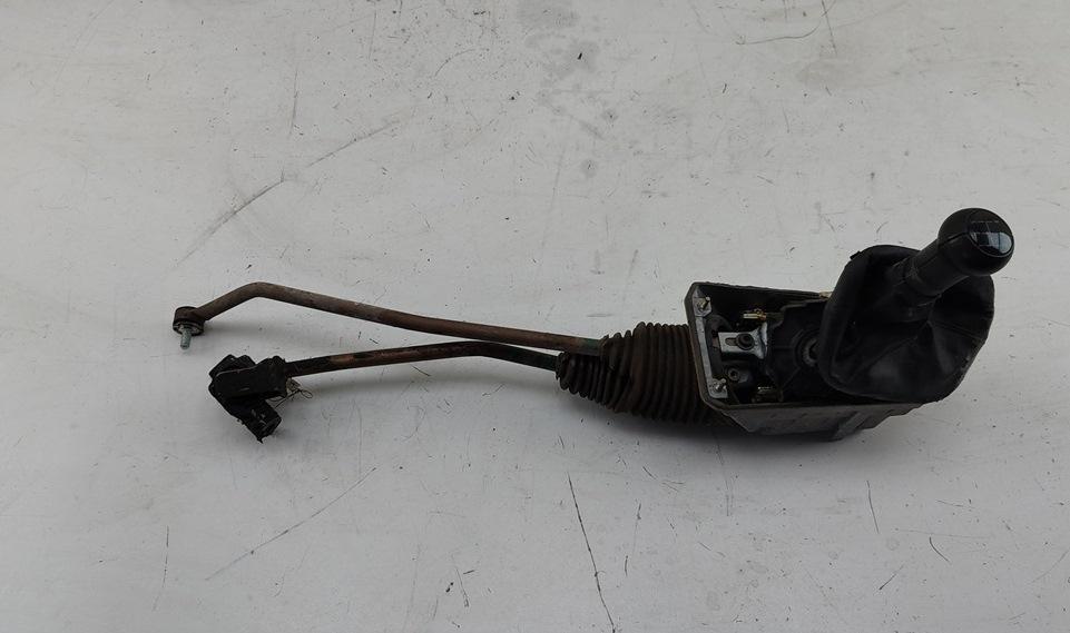 кулиса Volkswagen Passat B5 1997, 1.6 л., бензин, МКПП, красный, седан, 4B0711025