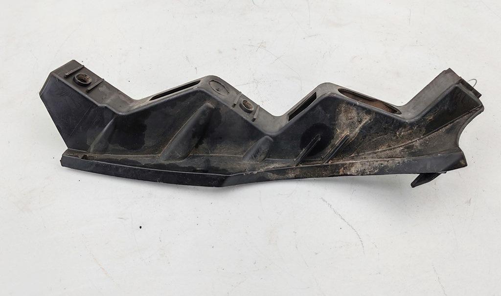 кронштейн переднего бампера Volkswagen Passat B6 2009, 1.4 л., бензин, АКПП, чёрный, универсал, 3C0807889