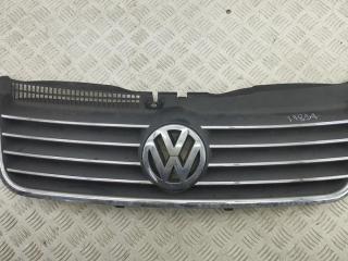 решетка радиатора Volkswagen Passat B5+ (GP) 2001, синий, универсал, 3B0853651K