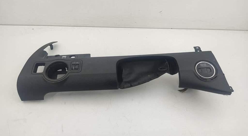 накладка на торпедо (консоль) Volkswagen Passat B6 2006, 1.9 л., дизель, МКПП, синий, универсал, 3C1857200F