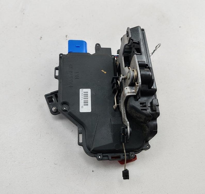 замок двери задней правой Volkswagen Touran 2006, 1.6 л., бензин, МКПП, серый, минивэн, 7L0839016