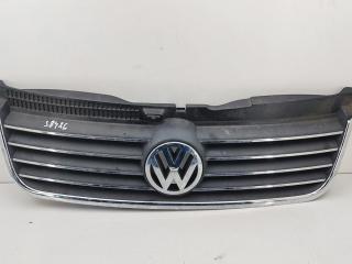 решетка радиатора Volkswagen Passat B5+ (GP) 2001, серый, универсал, 3B0853651L