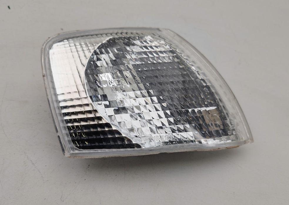 Поворотник (указатель поворота) правый Volkswagen Passat B5 1997, 1.6 л., бензин, МКПП, красный, седан, 18-5103R