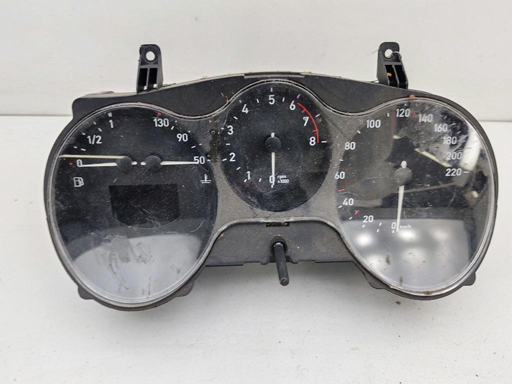 приборная панель SEAT Altea 2004, 1.6 л., бензин, МКПП, красный, минивэн, 5P0920802F