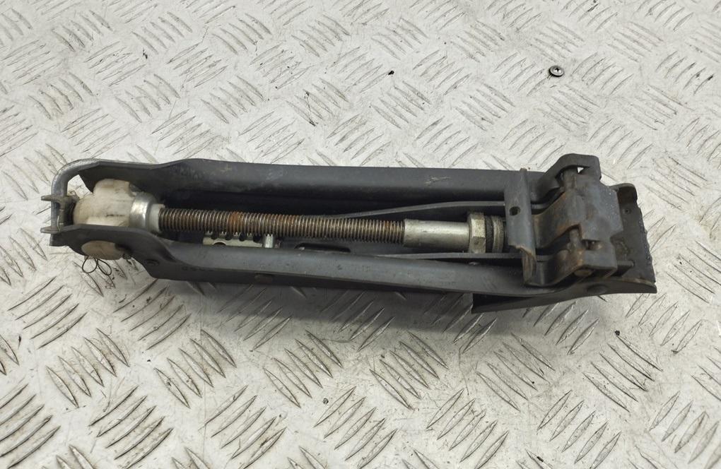 домкрат SEAT Altea 2004, 1.6 л., бензин, МКПП, красный, минивэн, 1K0011031C