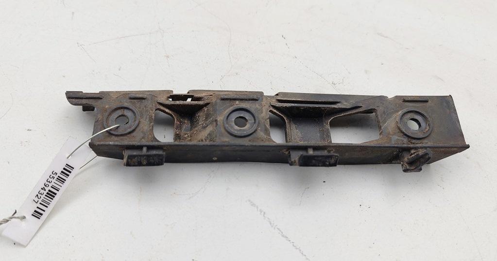 кронштейн переднего бампера Volkswagen Passat B6 2009, 1.4 л., бензин, АКПП, чёрный, универсал, AFF807183