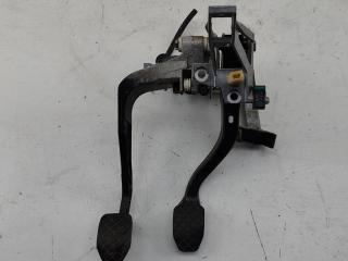 узел педальный (блок педалей) Volkswagen Passat B5 1997, 1.6 л., бензин, МКПП, красный, седан, 8D1721117E