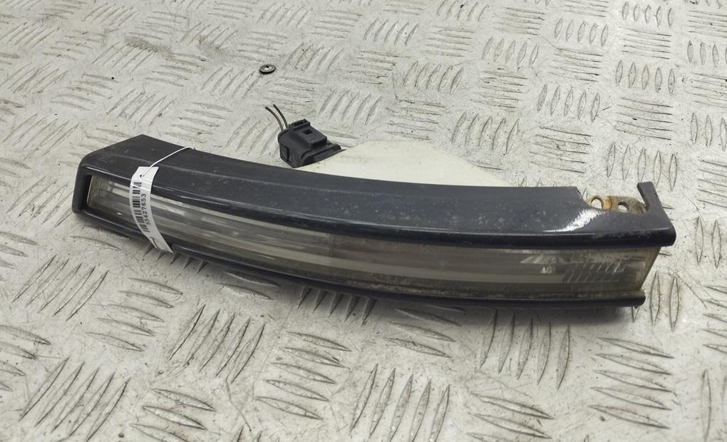 Поворотник (указатель поворота) левый Volkswagen Passat B6 2009, 1.8 л., бензин, МКПП, чёрный, универсал, 3C0953041L