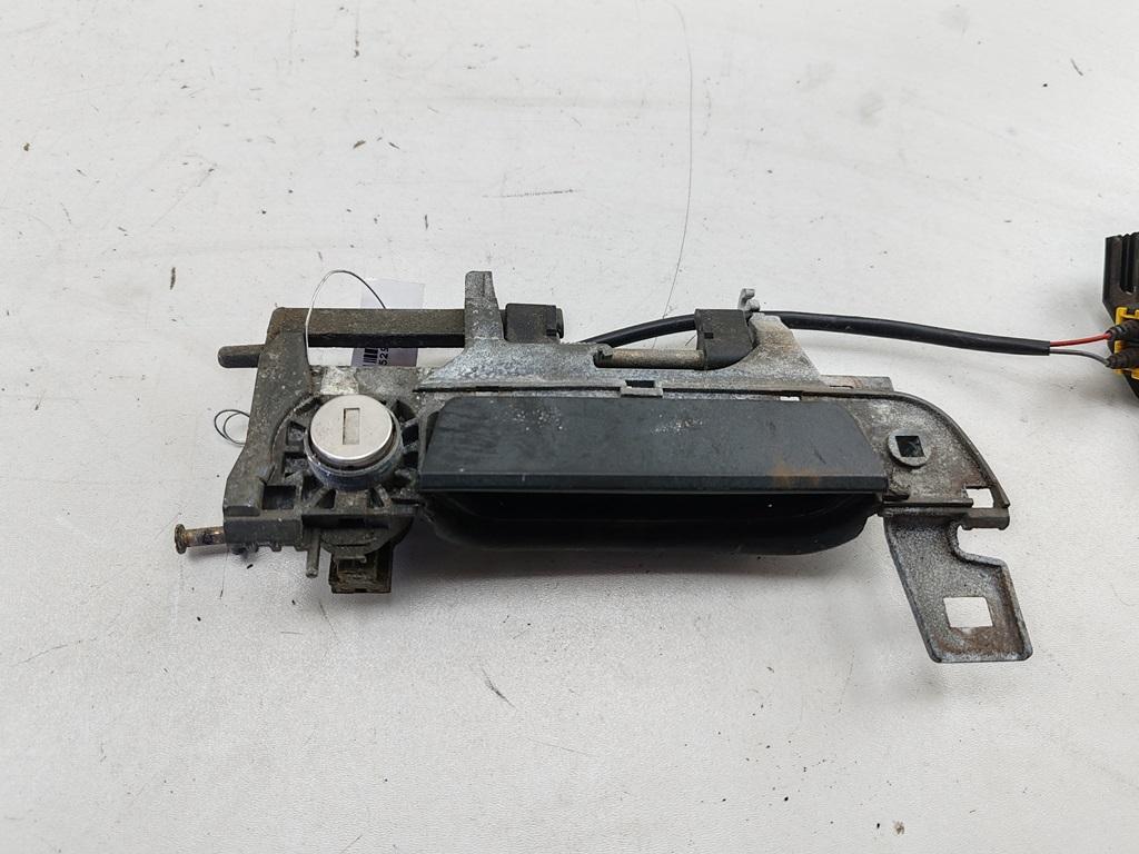 ручка наружная передняя правая BMW 3 E36 1996, 1.6 л., бензин, МКПП, зелёный, хетчбэк 3 дв., 51211977669