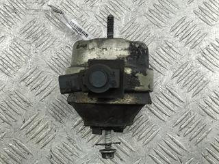 подушка крепления двигателя Volkswagen Passat B5+ (GP) 2003, 2.5 л., дизель, АКПП, серый, универсал, 8D0199379E