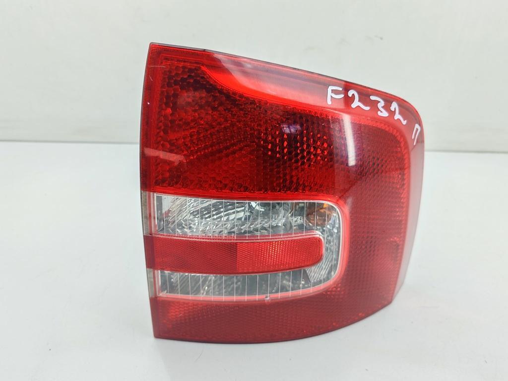 фонарь задний левый Skoda Octavia mk2 (A5 1Z) 2006, 2.0 л., дизель, АКПП, зелёный, универсал, 1Z9945096 - фото №1