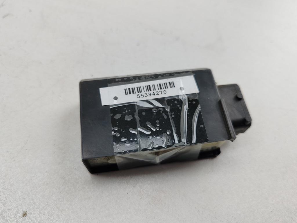 активатор (привод) замка двери BMW 3 E36 1996, 1.6 л., бензин, МКПП, зелёный, хетчбэк 3 дв., 8353012 - фото №1