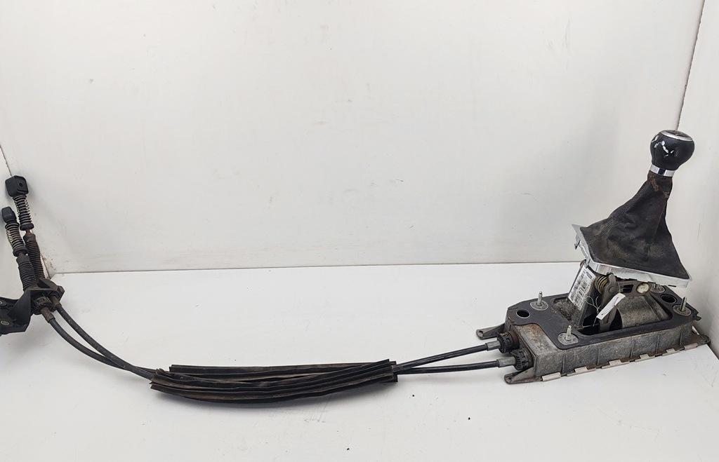 кулиса Volkswagen Passat B6 2007, 2.0 л., дизель, МКПП, синий, универсал, 1K0711061B