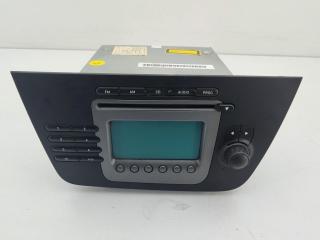 магнитола SEAT Altea 2004, 1.6 л., бензин, МКПП, красный, минивэн