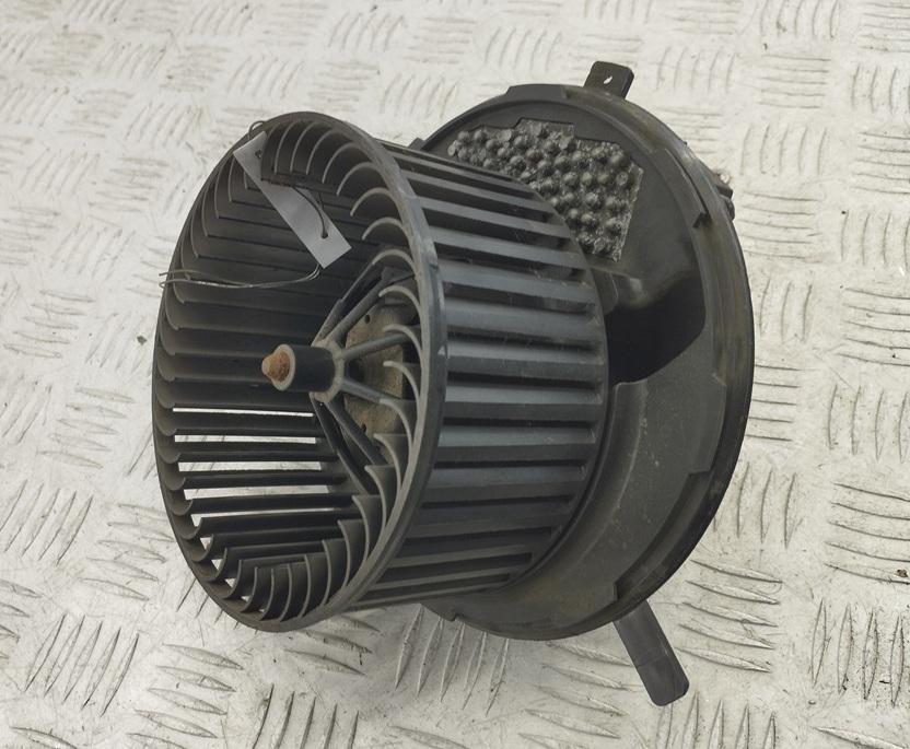 моторчик печки Volkswagen Touran 2008, 2.0 л., дизель, МКПП, синий, минивэн, 1K1820015F
