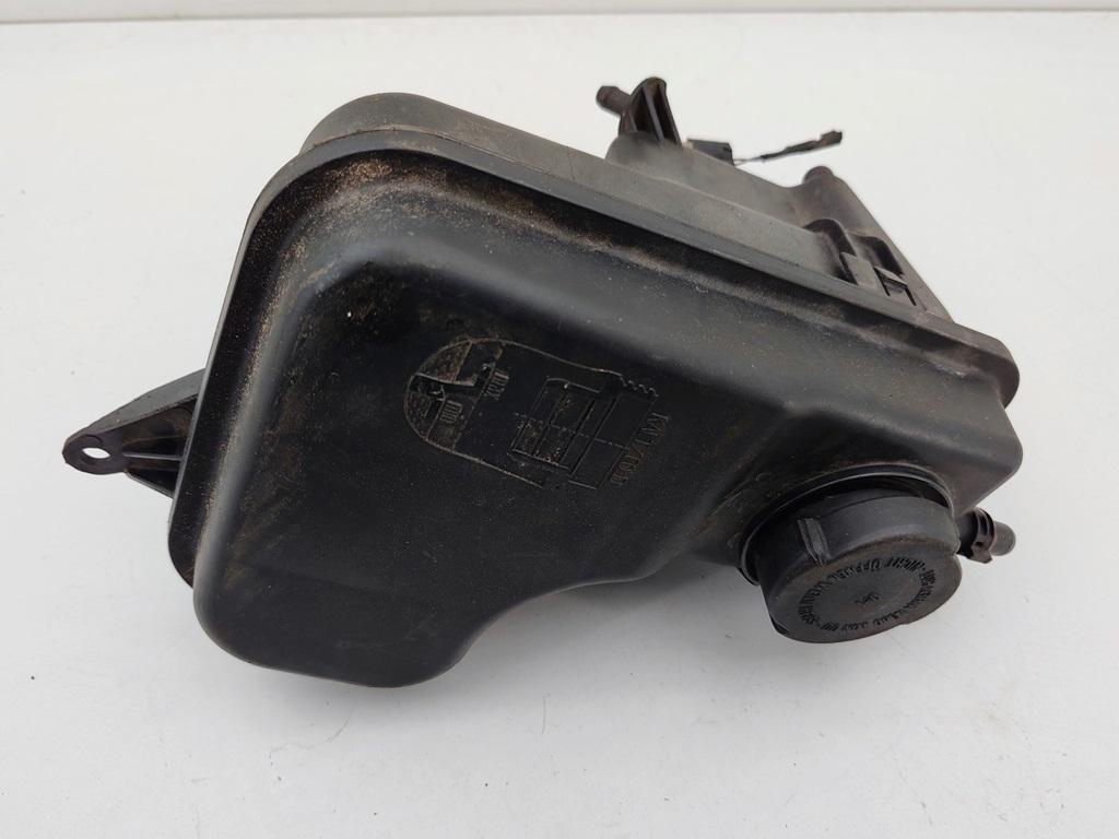 бачок расширительный BMW 5 E60/E61 2004, 2.5 л., дизель, 10617210 - фото №1