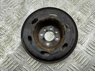 шкив коленвала Volkswagen Passat B6 2005, 1.6 л., бензин, МКПП, чёрный, универсал, 06A105255F