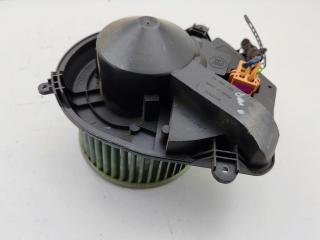 моторчик печки Volkswagen Passat B5 1998, 1.8 л., бензин, МКПП, чёрный, универсал, 8D1820021