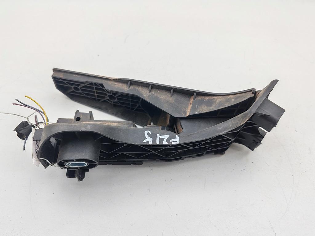 педаль Volkswagen Passat B6 2006, 1.9 л., дизель, МКПП, синий, универсал, 1K1721503L