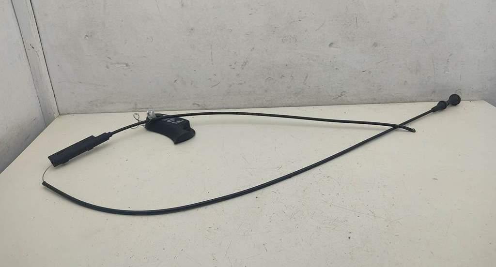 трос капота BMW 3 E46 2002, 2.0 л., дизель, МКПП, зелёный, универсал, 820844211970211 - фото №1