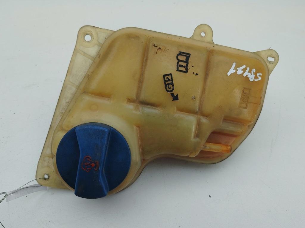 бачок расширительный Audi A6 C5 1998, 2.4 л., бензин, 8D0121403L - фото №1