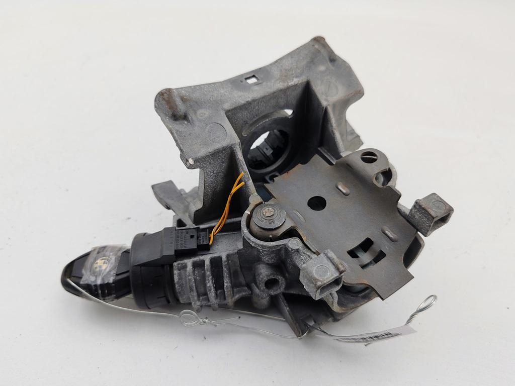 замок зажигания BMW 5 E39 2002, 2.2 л., бензин, МКПП, синий, седан, 1095823