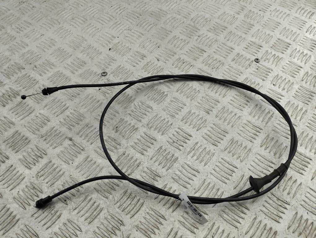 трос капота Opel Astra J 2010, 2.0 л., дизель, МКПП, чёрный, хетчбэк 5 дв., 1332788 - фото №1