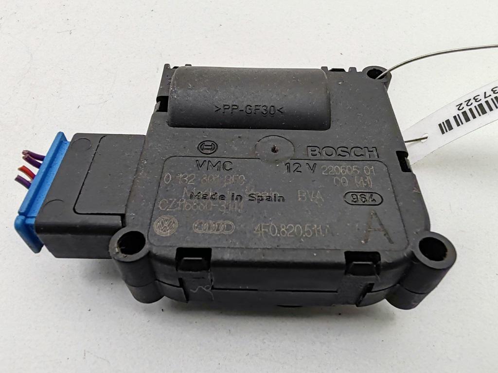 моторчик заслонки печки Audi A6 C6 2006, 3.2 л., бензин, АКПП, серый, седан, 4F0820511A