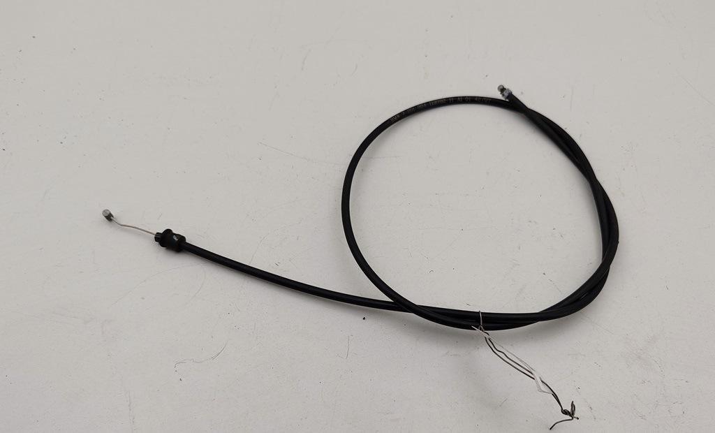 трос капота BMW 3 E90/E91/E92/E93 2007, 2.0 л., бензин, МКПП, красный, универсал, 7201904 - фото №1