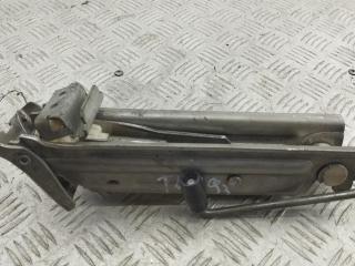 домкрат Audi A6 C5 2002, 4.2 л., бензин, АКПП, чёрный, универсал, 4B3011031A