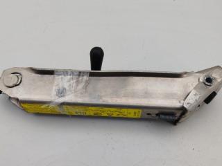 домкрат Audi A2 8Z 2001, 1.4 л., дизель, МКПП, чёрный, хетчбэк 5 дв., 8Z0011031A