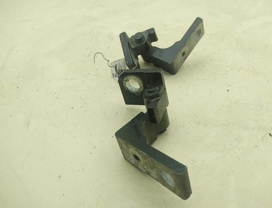 петля двери Ford Ka II 2009, чёрный, хетчбэк 3 дв.