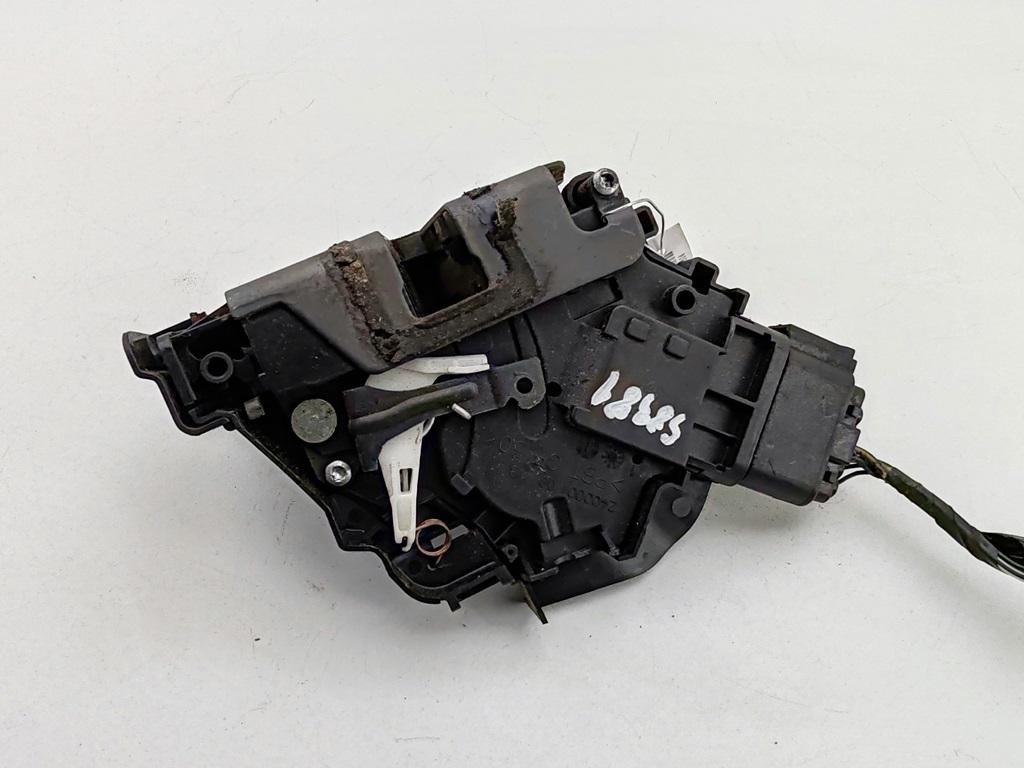 замок двери передней правой Ford Focus II 2007, 1.6 л., i, бензин, МКПП, чёрный, хетчбэк 5 дв., 3M5AR21812AK - фото №1