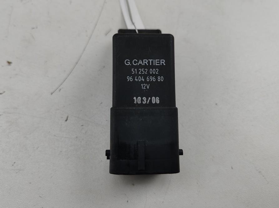 реле накала свечей Citroen C5 2005, 2.0 л., дизель, АКПП, серый, хетчбэк 5 дв., 9640469680