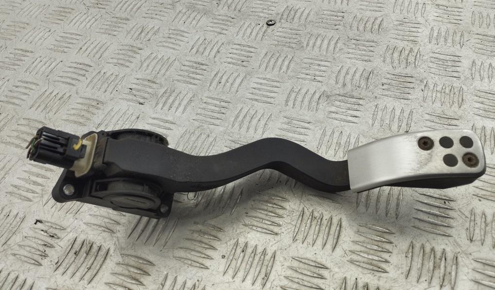 педаль Peugeot 307 2004, 2.0 л., бензин, МКПП, чёрный, кабриолет, 9647781377