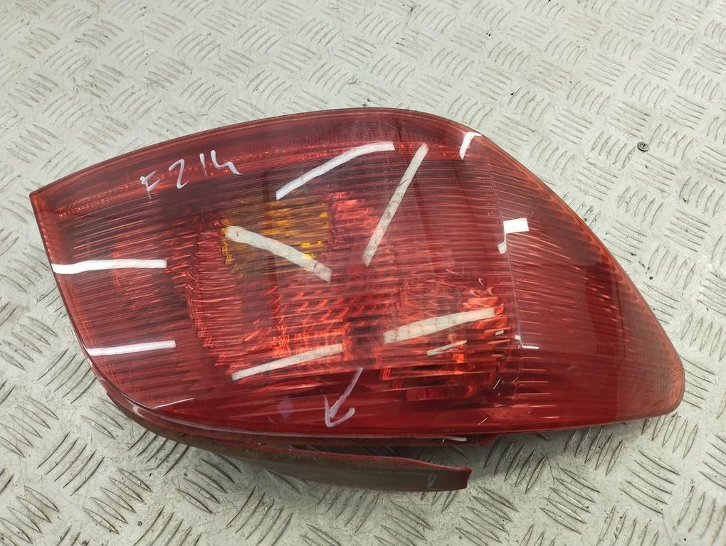 фонарь задний левый Peugeot 307 2004, 2.0 л., дизель, МКПП, серый, хетчбэк 5 дв.