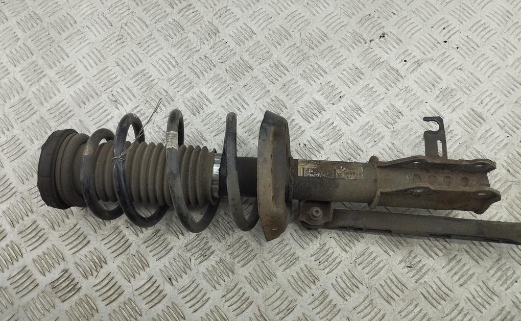 стойка передняя Opel Astra J 2010, 2.0 л., дизель, МКПП, чёрный, хетчбэк 5 дв. - фото №1
