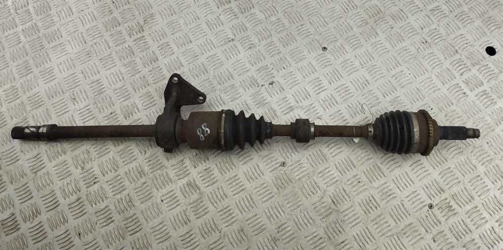 полуось передняя правая (приводной вал, ШРУС) Mazda 6 GG/GY 2003, 2.3 л., бензин, МКПП, серый, хетчбэк 5 дв. - фото №1