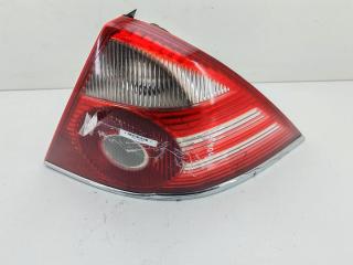 фонарь задний правый Ford Mondeo III 2006, 2.2 л., дизель, МКПП, чёрный, хетчбэк 5 дв., 1S7113404A