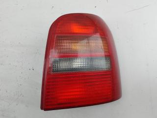 фонарь задний правый Audi A4 B5 1998, 1.8 л., бензин, МКПП, зелёный, универсал, 809945096