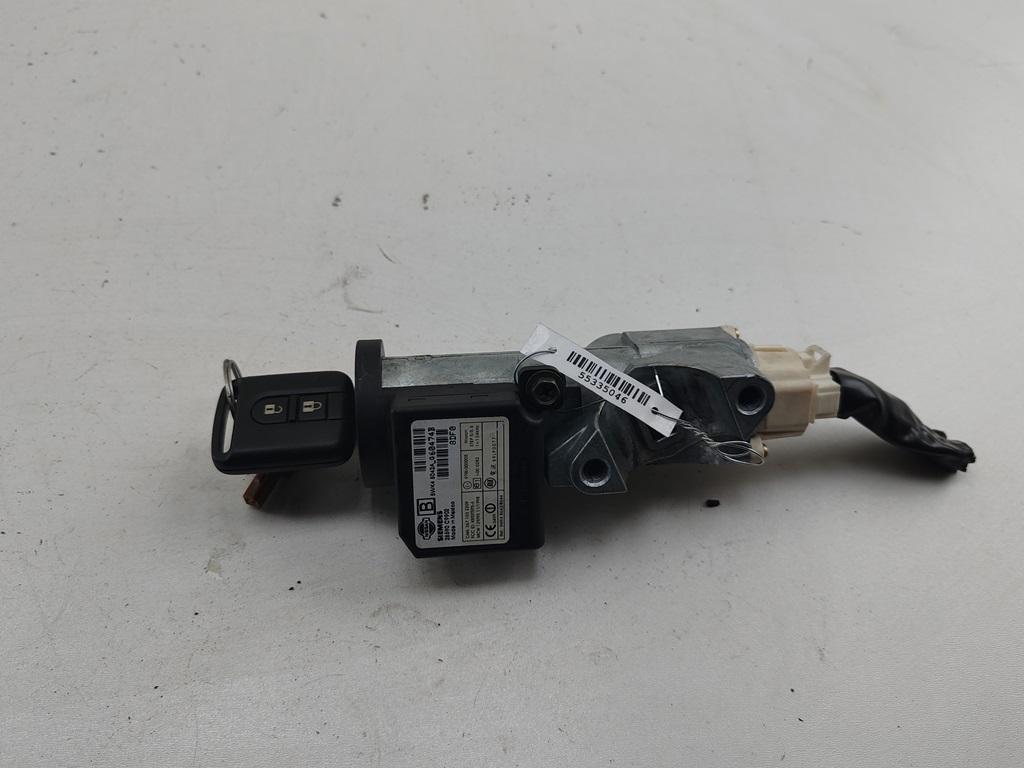 замок зажигания Nissan X-Trail T30 2006, 2.2 л., дизель, МКПП, чёрный, внедорожник 5 дв. - фото №1